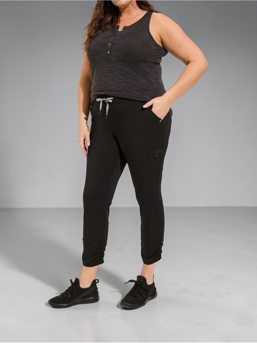 Torrid Happy Camper Pants Womens Size 4 Black Crop Park Hopper Active Ripstop